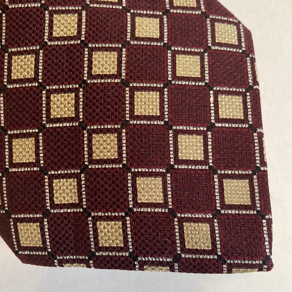 Vintage Solitaire Geometric Burgundy,  Cream and Black Mens Silk Tie